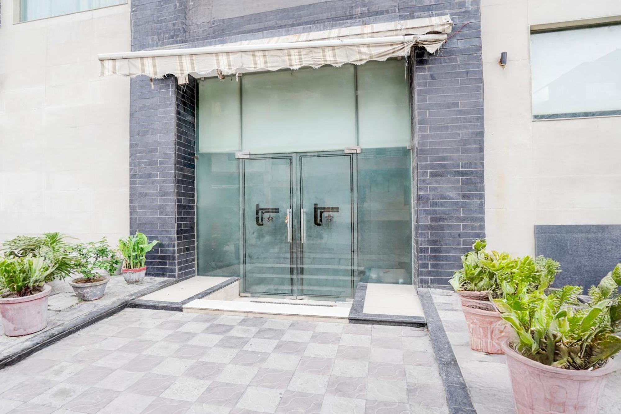 Hotel Palette And Sawai Mansingh Stadium Formerly Radiant Star *